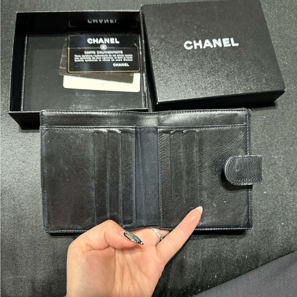 Chanel Caviar Compact Wallet - Picture 2 of 6
